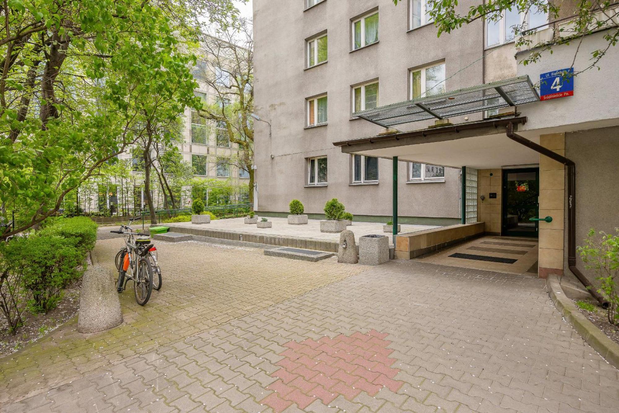 Lägenhet Bright With Air Conditioning Near Ogrod Saski By Renters *